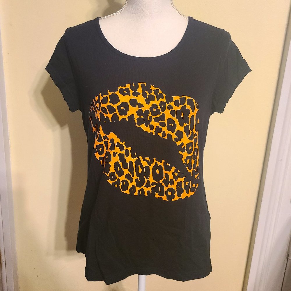 VENUS Graphic Tee Shirt